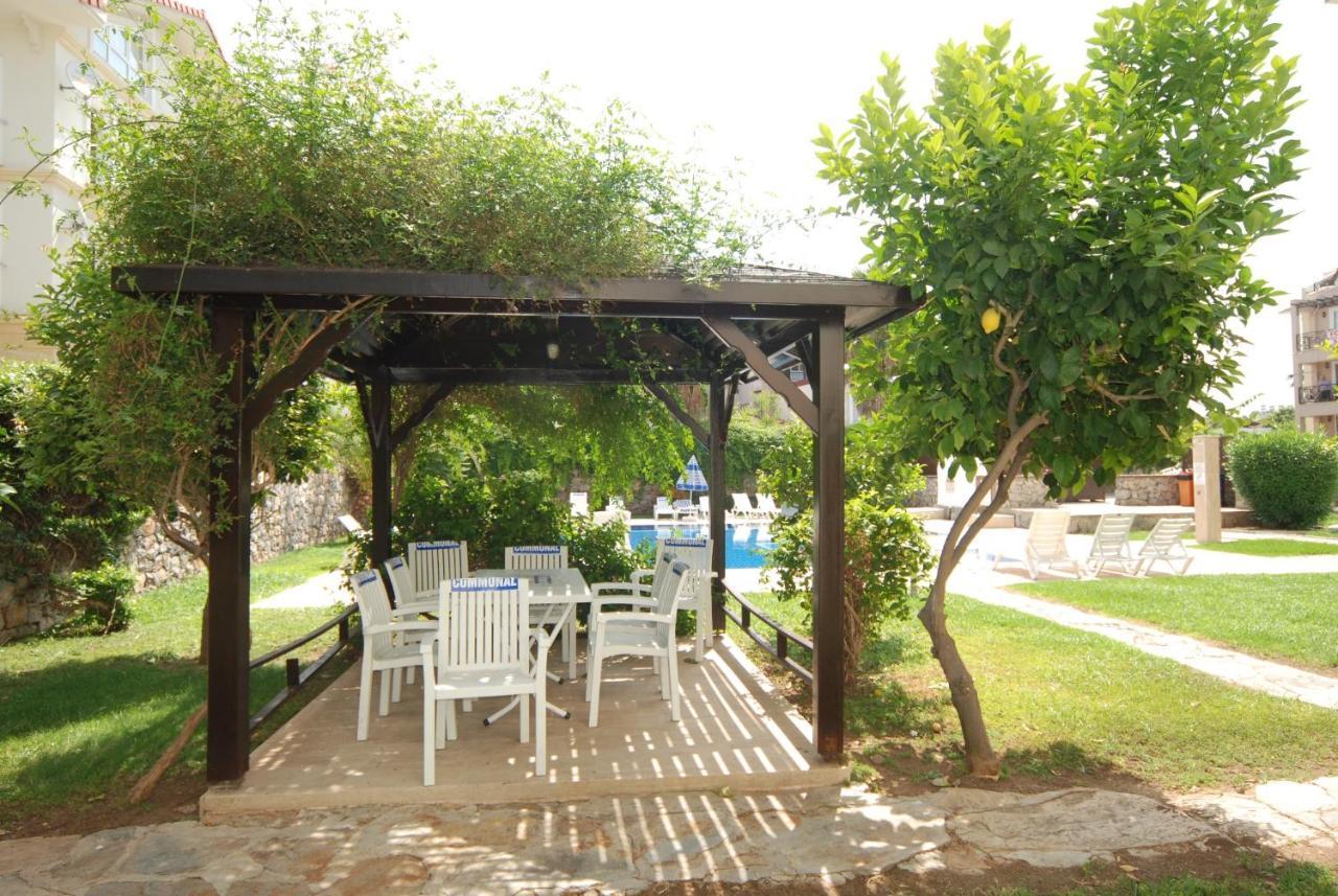Saros Apartments Calis Beach Fethiye Exterior foto