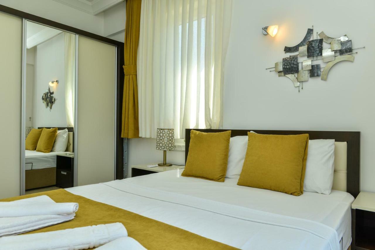 Saros Apartments Calis Beach Fethiye Exterior foto